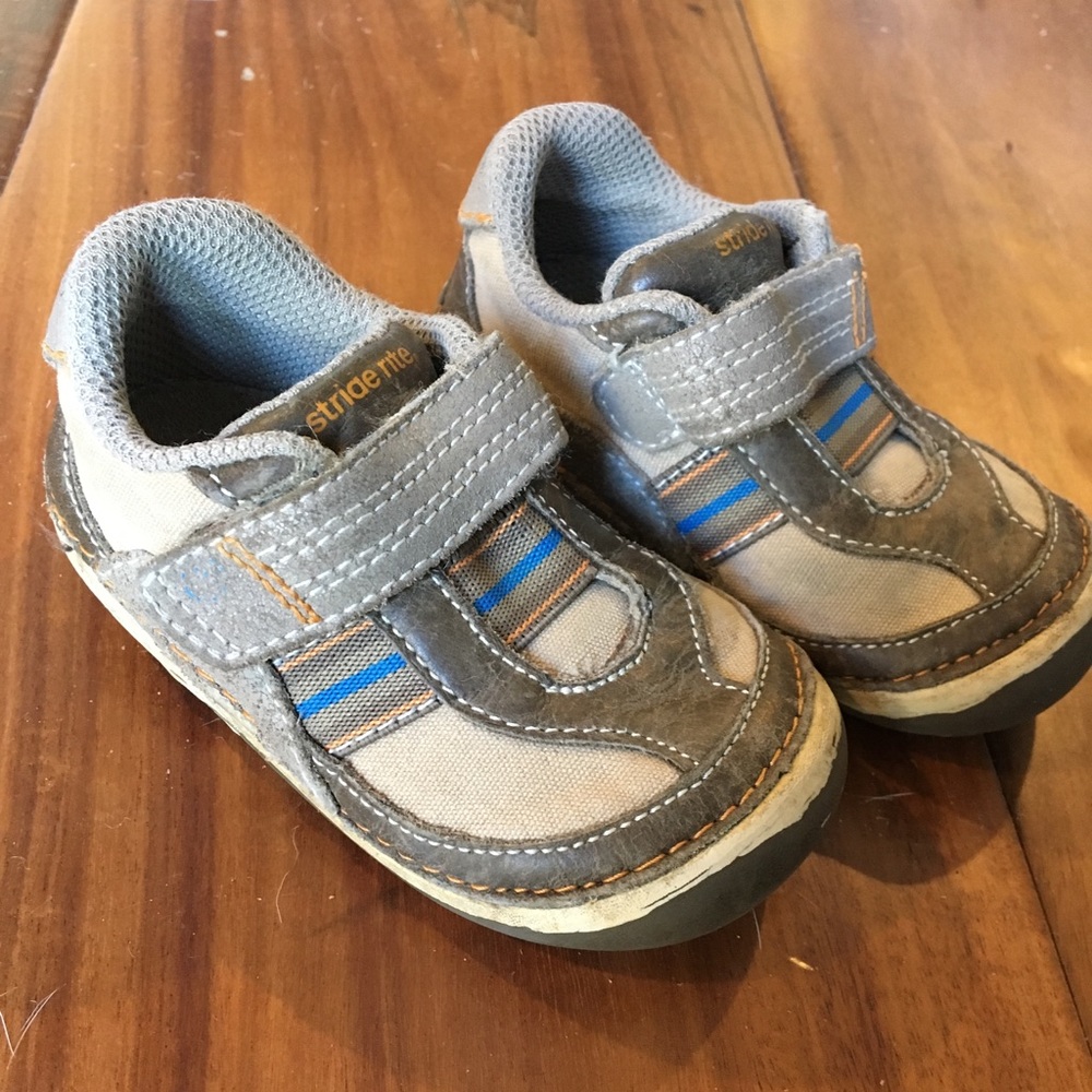 Brown Stride Rite toddler shoes